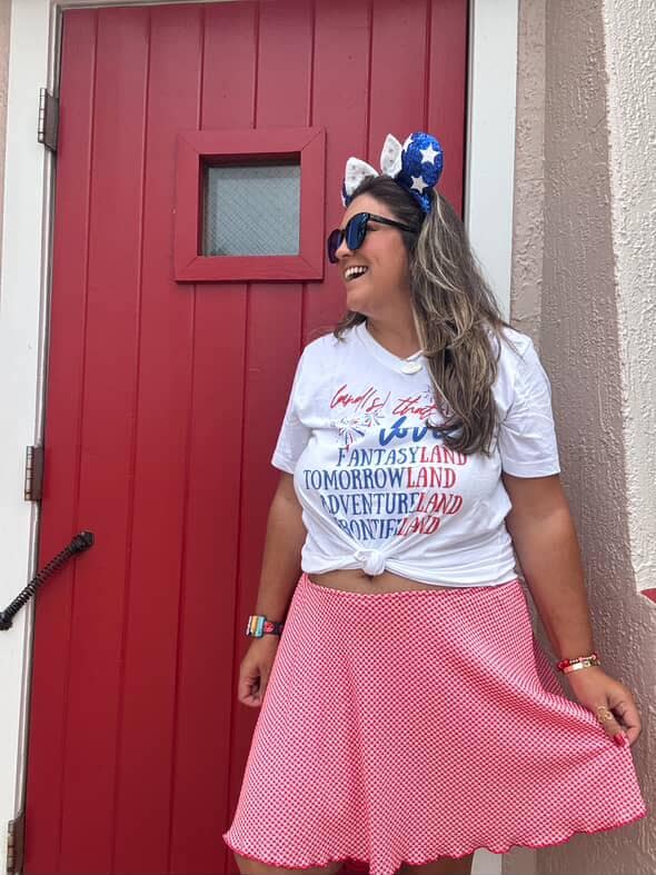 Disney Land(s) That I Love Bella Canvas V-Neck T-Shirt